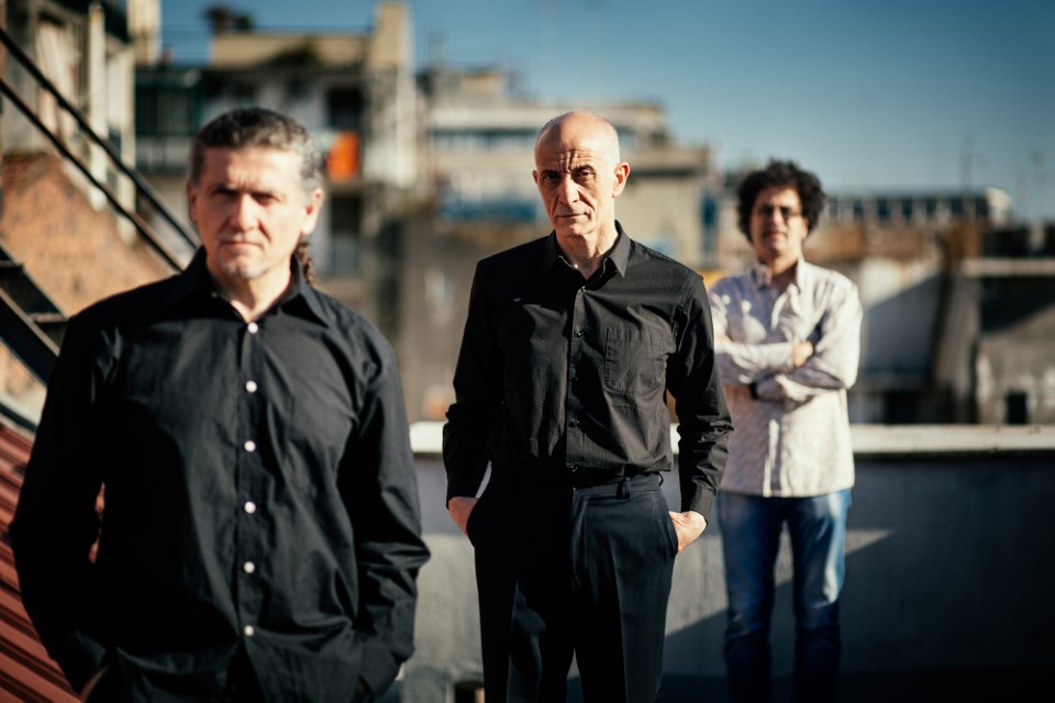 Beppe Servillo, Rosario Mangalavite e Javier Girotto