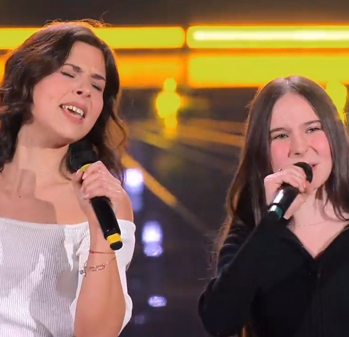 Laura Pirrigheddu e Kate Marie Gimondi sul palco di The Voice Generation